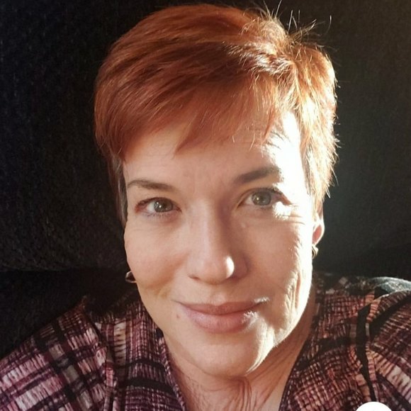 Meet your Posher, Nancy - Picture 1 of 1